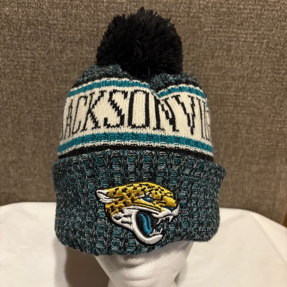 Jacksonville Jaguars Sideline Cuffed Knit Beanie Pom Hat NFL New Era One Size